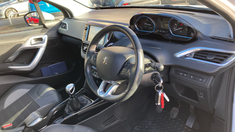 Peugeot 2008 1.2 PureTech 110 Allure Premium 5dr Petrol Estate